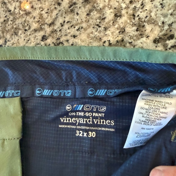 Vineyard Vines Performance On-The-Go Pants Olive Green - 32x30 - Picture 3 of 4